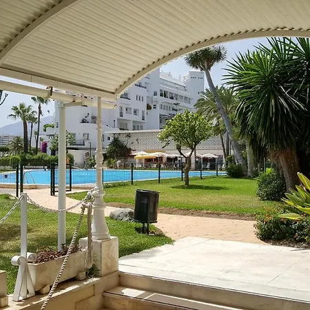 아파트 Castillo Santa Clara